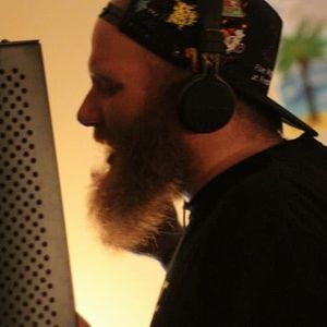 Meet your Posher, Dustin